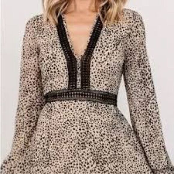 Baltic Born | Flowy Elegant Cha Cha Print Maxi Dress in Taupe | M NWT - Picture 3 of 7